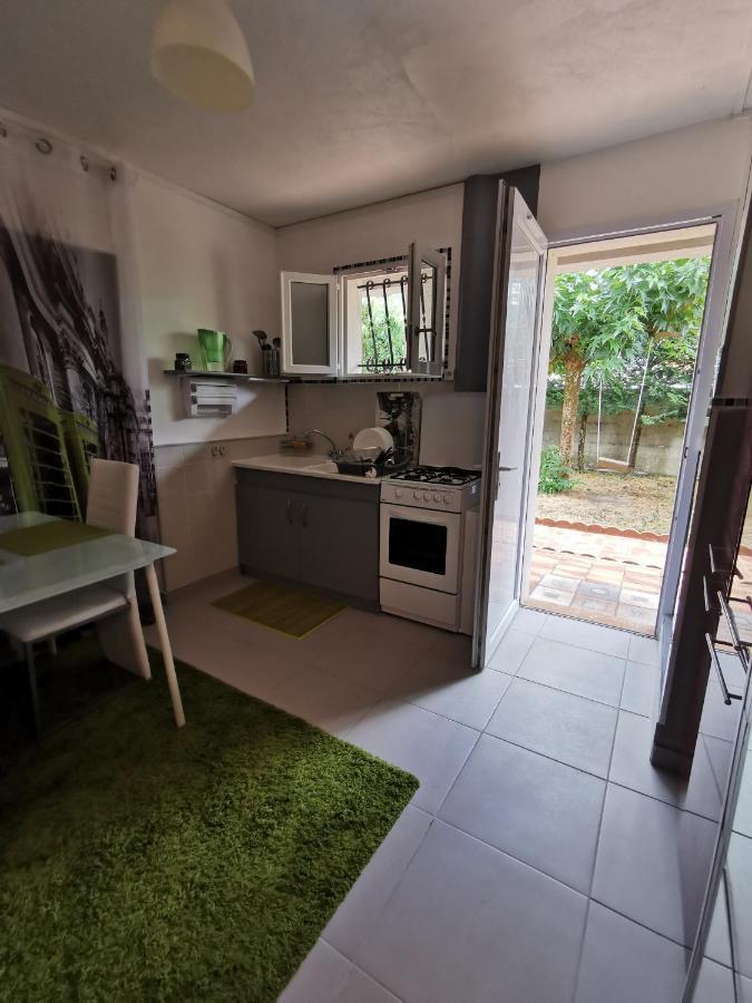 Petite Maisonnette De Plein Pied Le Taillan-Médoc Екстериор снимка